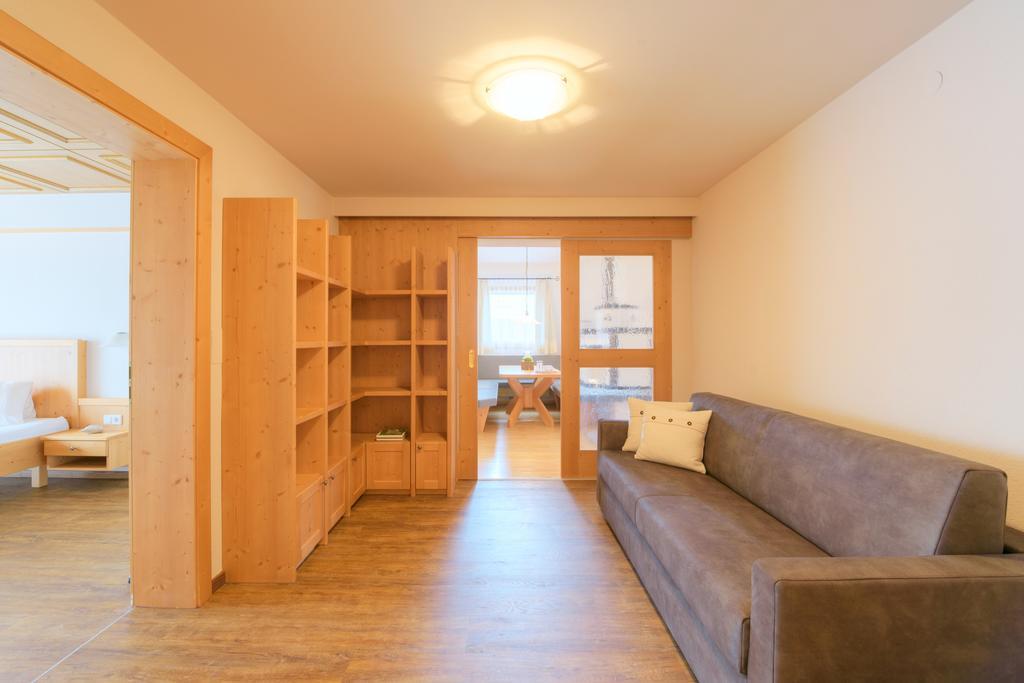 Aktiv Apartments Leutasch Ruang foto